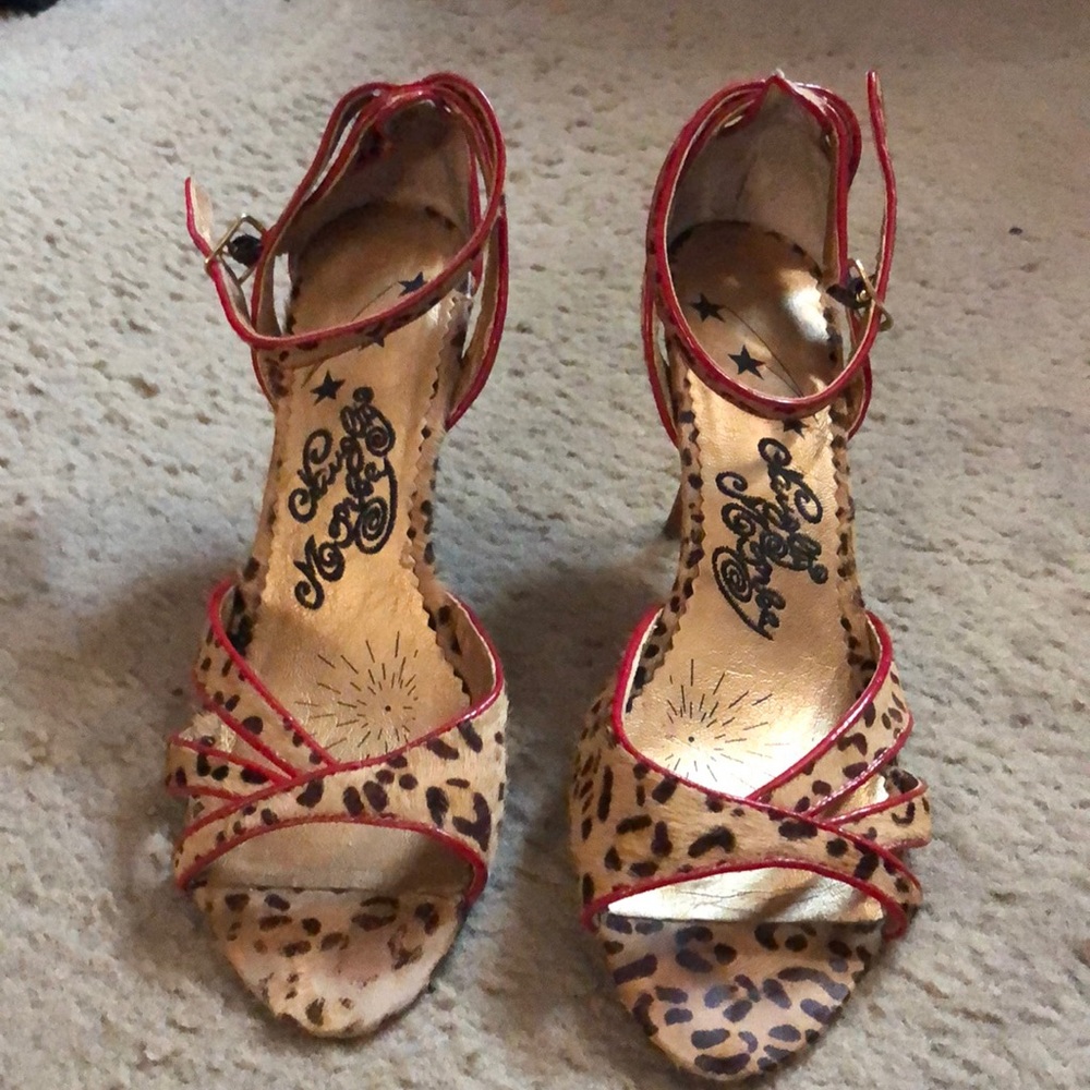 Naughty Monkey Leopard Print Heels